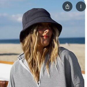 NWT Splendid French Terry Bucket hat never worn